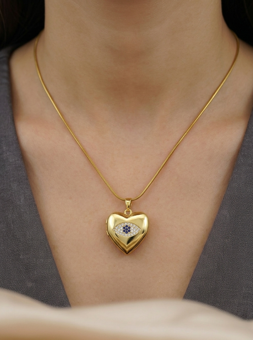 Evil eye 18k plated chain heart locked