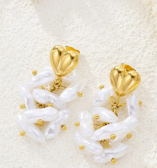 Pearl heart earrings